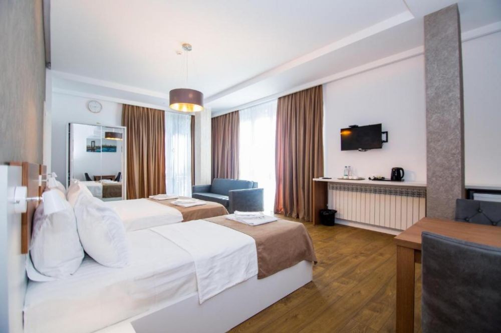 Deluxe, Rustaveli Hotel Borjomi 4*