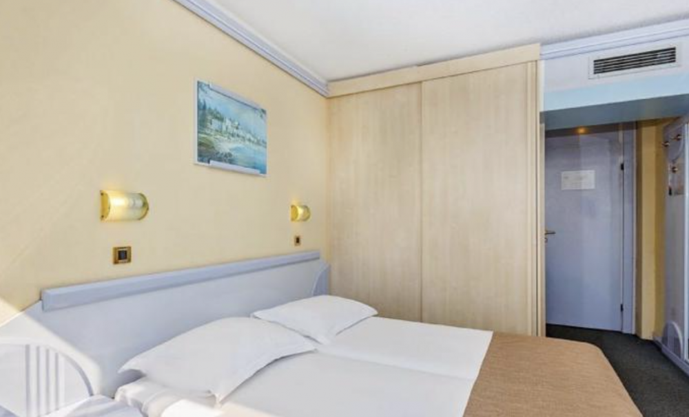 CLASSIC ROOM WITH BALCONY SEA VIEW, Hotel Plavi Plava Laguna 3*