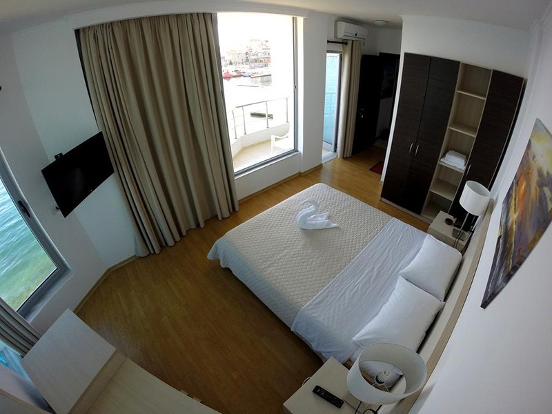 Double Room, Titania 3*