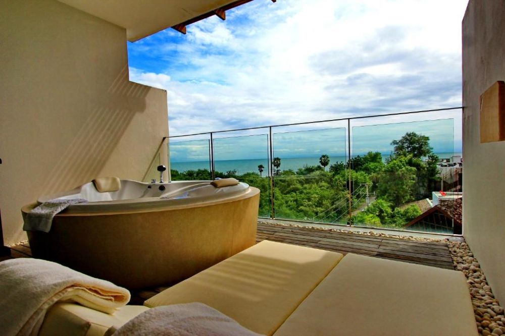 Premium Deluxe With Plunge Bath, Veranda Resort & SPA 4*