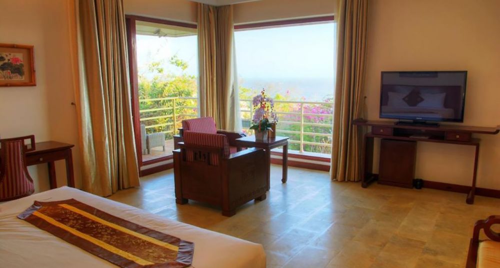 Deluxe Suite, Victoria Phan Thiet Beach Resort & Spa 4*