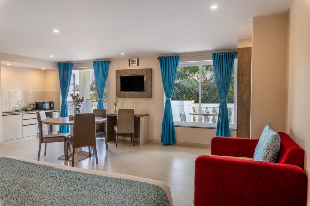 Indulge Room, Sterling Goa Varca 4*