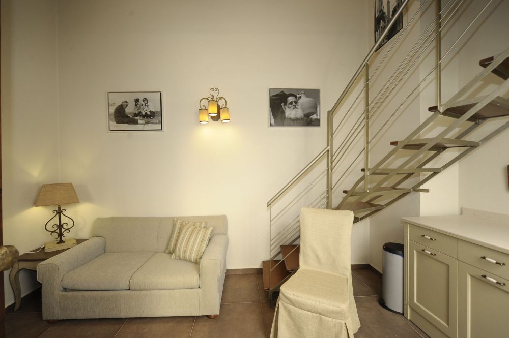 Maisonette, Pepi Boutique | Adults Only 16+ 4*