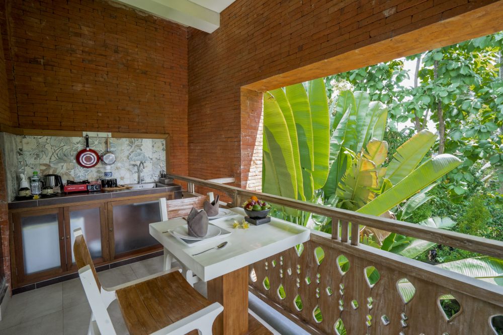 2 Bedroom Wooden Villa, Kajane Yangloni 3*