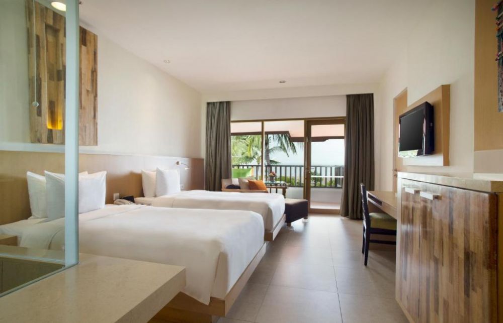 Premium PV/Premium OV, Holiday Inn Resort Baruna Bali 5*