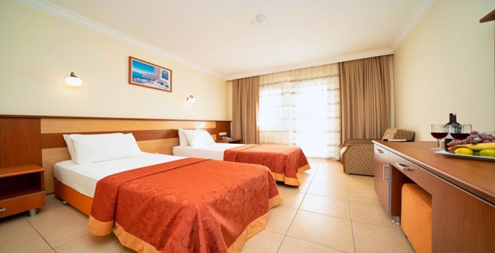 Standart, Mavruka Hotel 3*