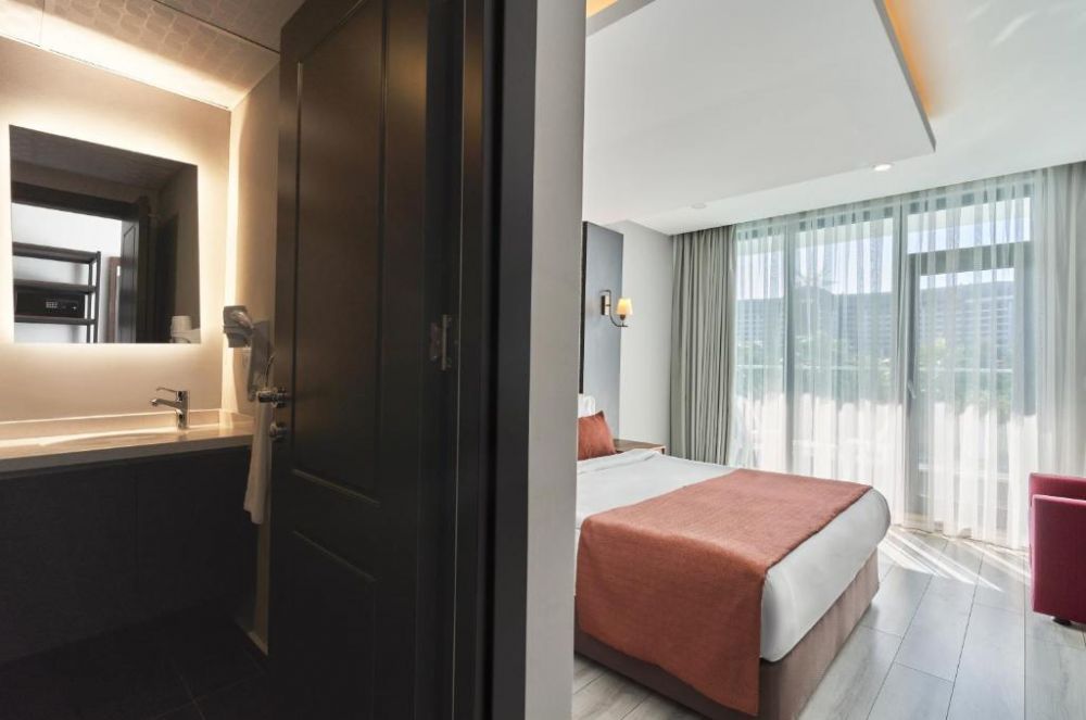 Standard, Lavia Hotels Lara 5*