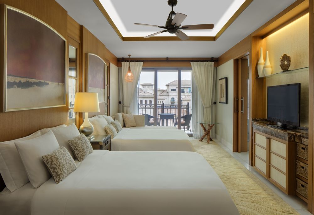 Superior Room, St. Regis Saadiyat Island Resort 5*