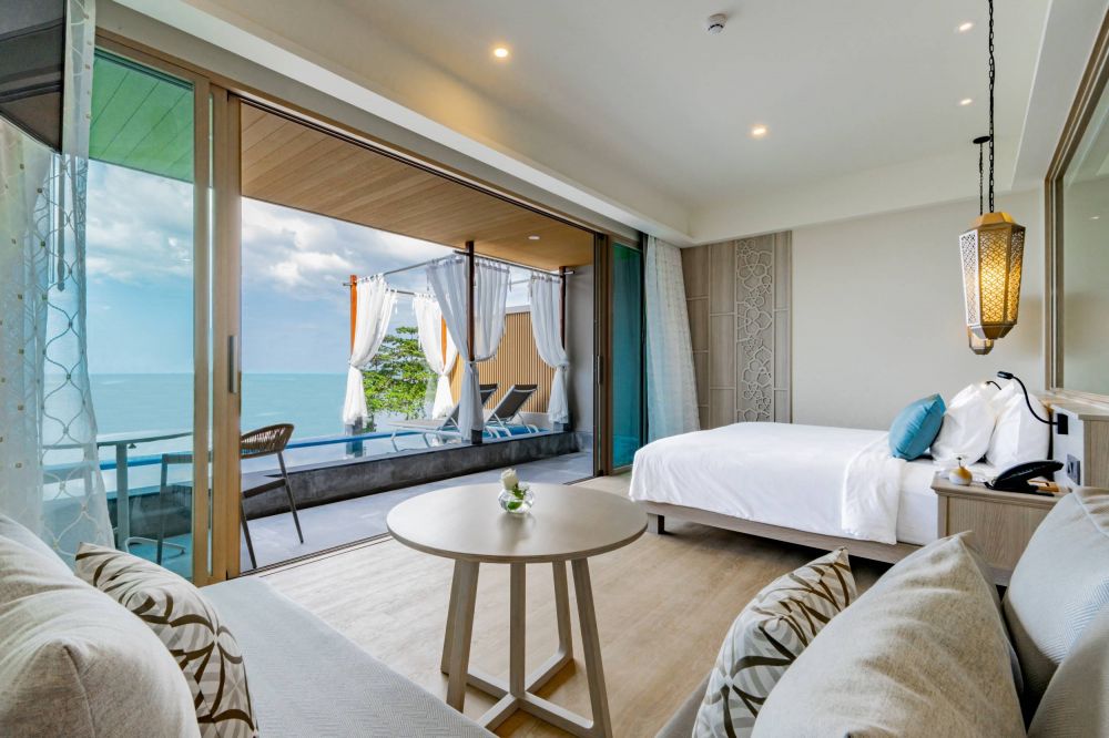 Seaview Pool Suite, The Little Shore Khao Lak by Katathani 5*