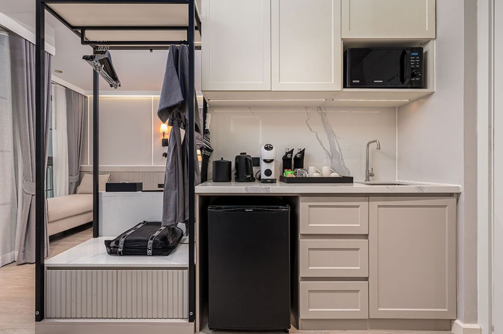 Deluxe Pool View, Chateau Du Village 4*