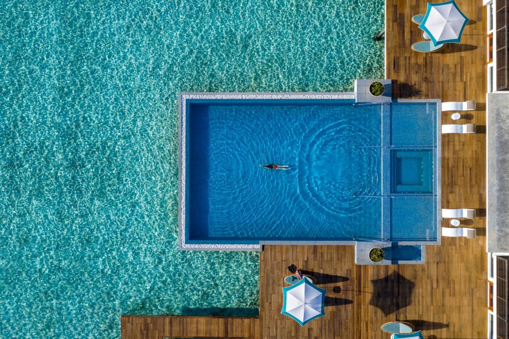Four Bedroom Ocean Pool Retreat, Pullman Maldives Maamutaa 5*