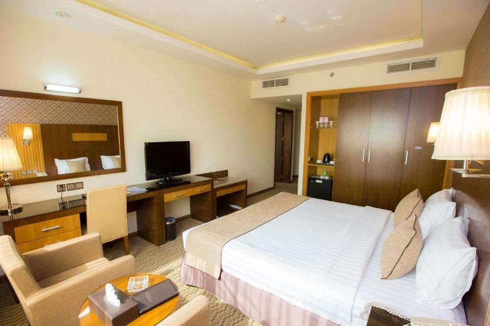 Deluxe, Fortune Plaza Hotel 3*