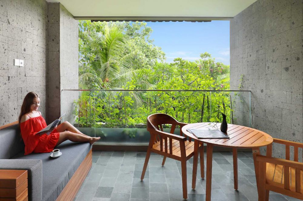 Deluxe Garden Room, Legian Beach Hotel 4*