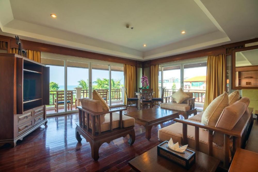 Executive Suite Seaview, Avalon Beach Resort 4*