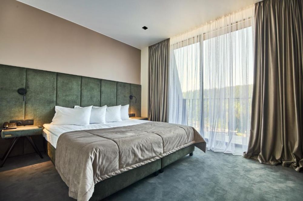 Family Suite, Fomich Residence 