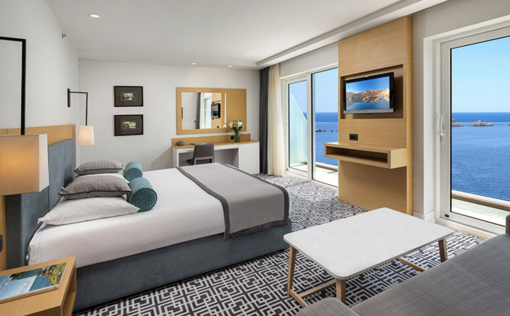 PREMIUM FAMILY SEA VIEW SUITE, Hotel Neptun 4*