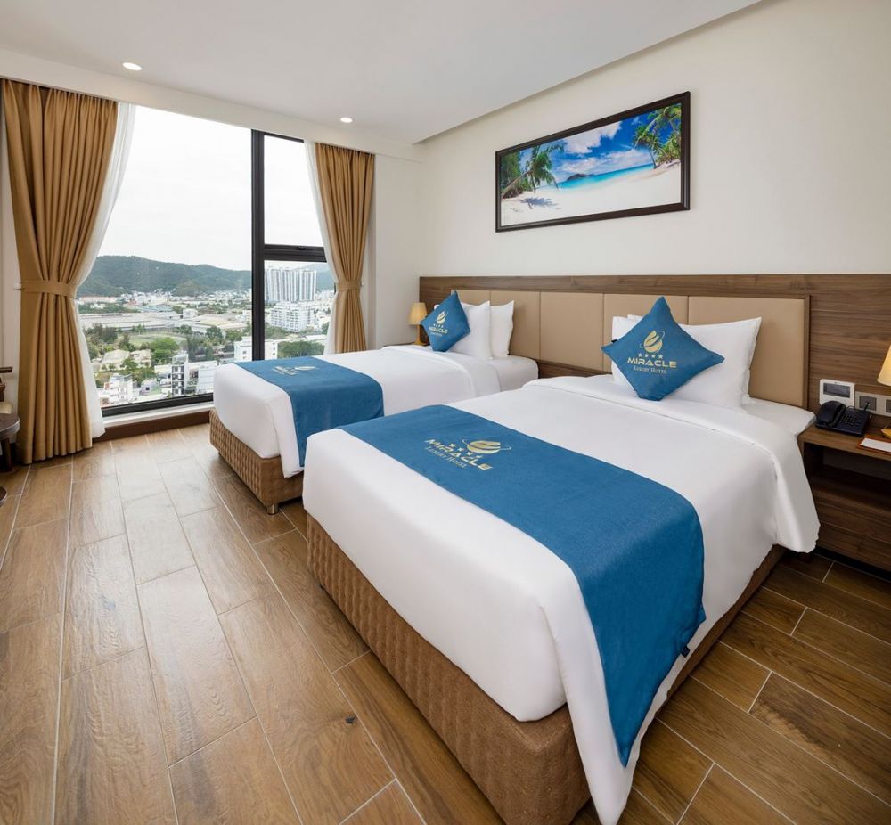 Deluxe City View, Miracle Luxury Nha Trang 4*