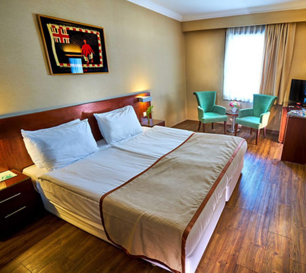 Standard, Feronya Hotel 4*