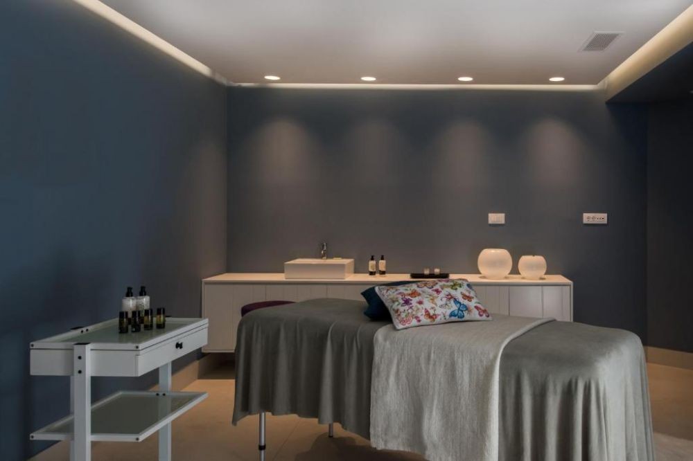 Massage Junior Suites One Bedroom Private Heated Pool, Elounda Gulf Villas & Suites 5*