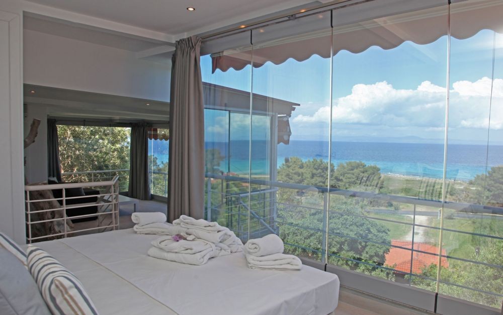 Honeymoon Suite, The Beach House Afitos 4*