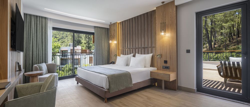 Jacuzzi Terrace Room, Movenpick Resort AntalyaTekirova (Ex. Royal Diwa Tekirova Resort) 5*
