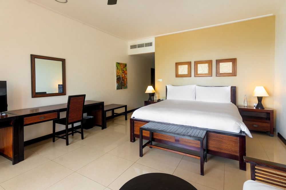 King Deluxe Room With Ocean View, DoubleTree by Hilton Seychelles - Allamanda 4*