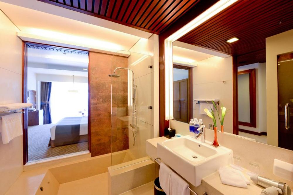 Deluxe Room, Novotel Nha Trang 4*