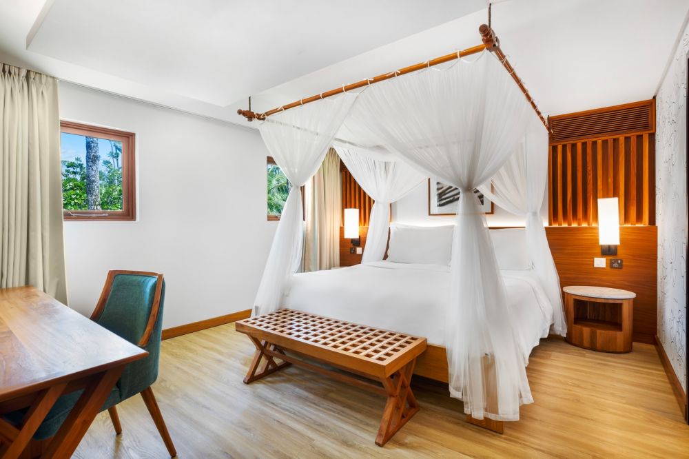 Deluxe Ocean View Suite, Kempinski Seychelles Resort 5*