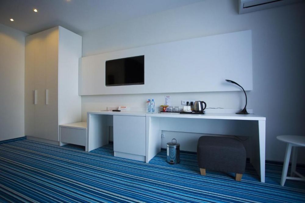 Trpl/Trpl Sea View, Tangerine 4*