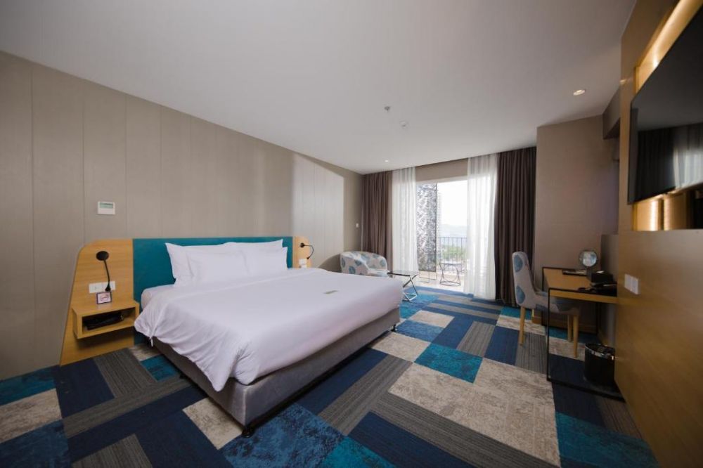 Quinter Suite, Quinter Central Nha Trang 5*