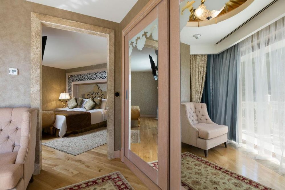 Lake House, Titanic Mardan Palace Special Rooms 5*