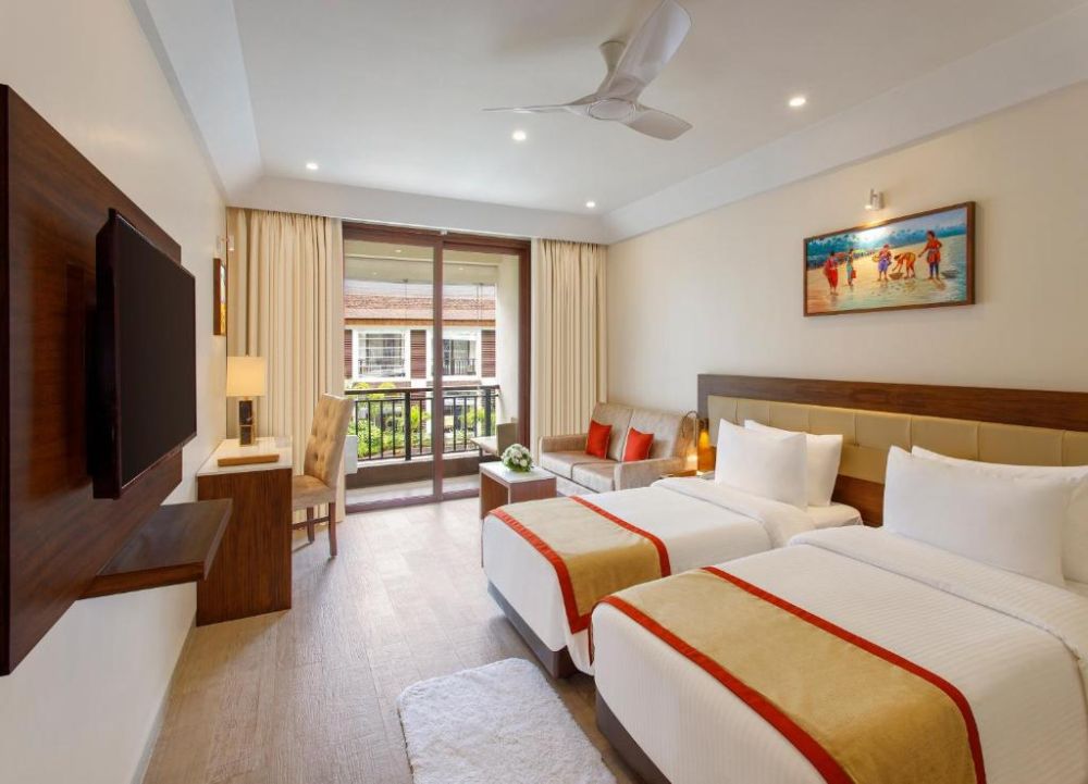 Deluxe AC, Sobit Sarovar Portico 4*