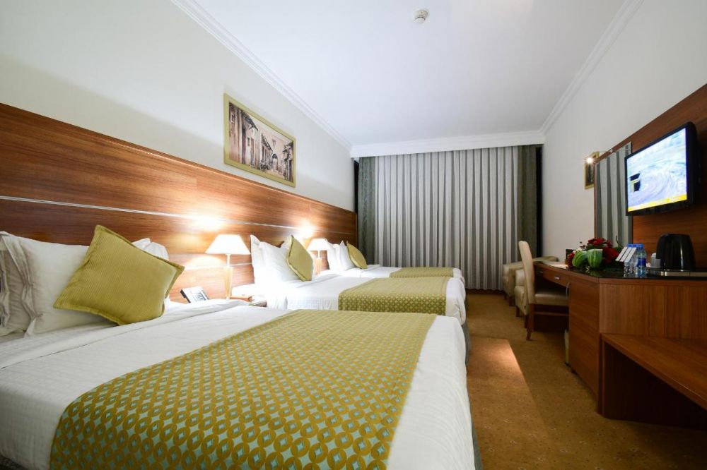 Triple Room, Emaar Al Mektan 4*