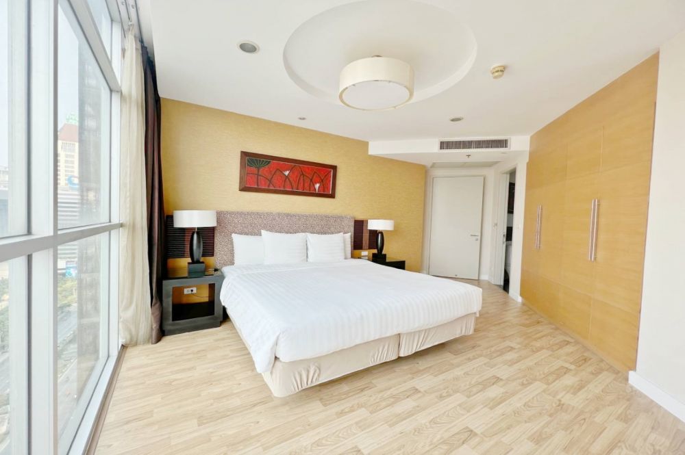 2 Bedroom Premier, Urbana Sathorn Hotel 4*