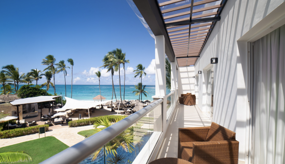 Chairman's Two Bedroom Ocean Front Suite Diamond Club, Royalton Punta Cana 5*