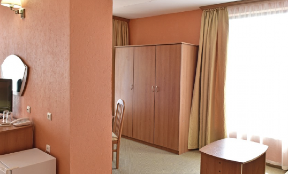 One bedroom Apartment, Estreya Palace 4*