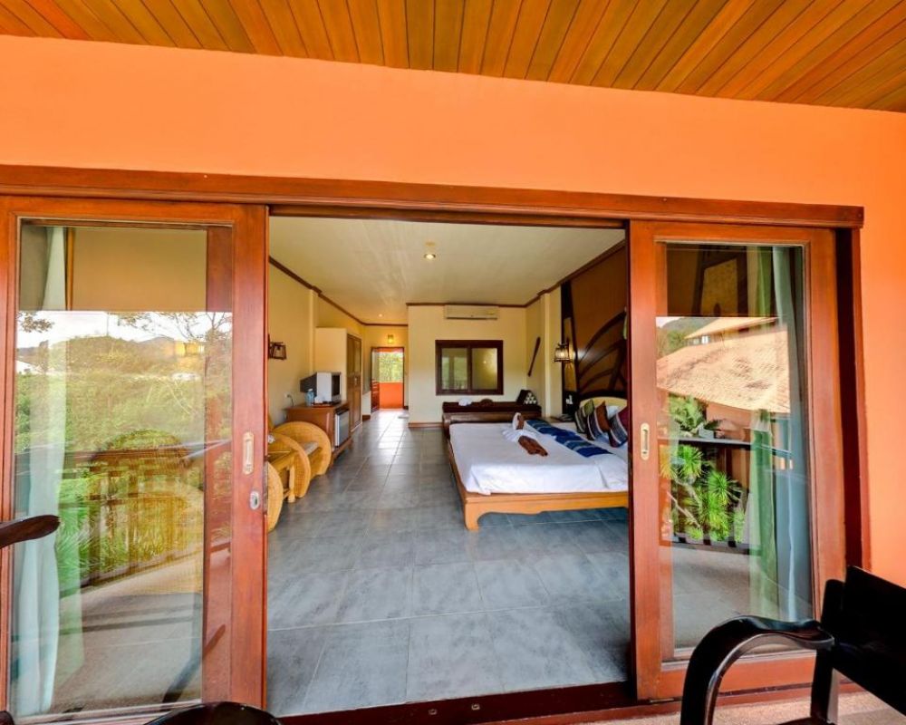 Deluxe Room With Balcony, Andamanee Boutique Resort 3+