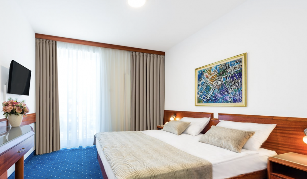 Standard Double or Twin Room, Komodor 3*