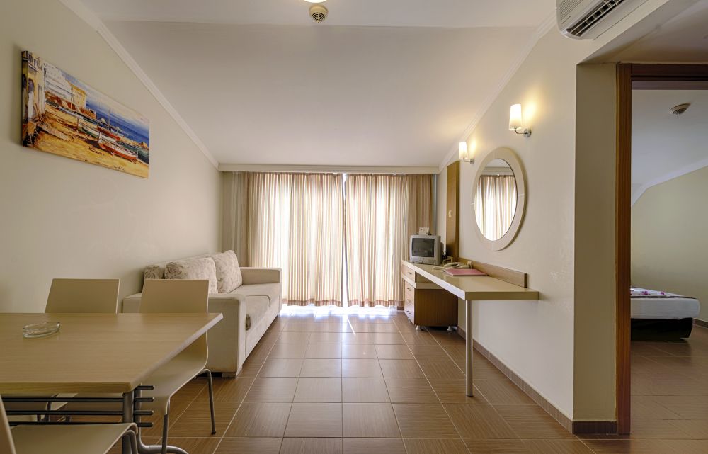 Apart Room 1+1, Risus Hotel 3*