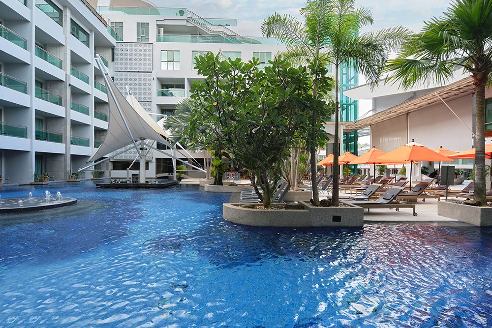 Deluxe Pool Access, The Kee Resort & Spa 4*