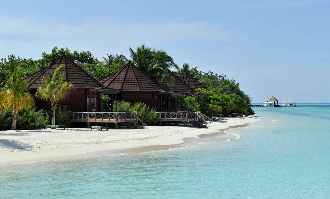 Premium Jacuzzi Beach Villa, Komandoo Island Resort 4*