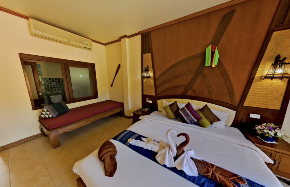 Deluxe Balcony Room Pool View, Andamanee Boutique Resort 3*