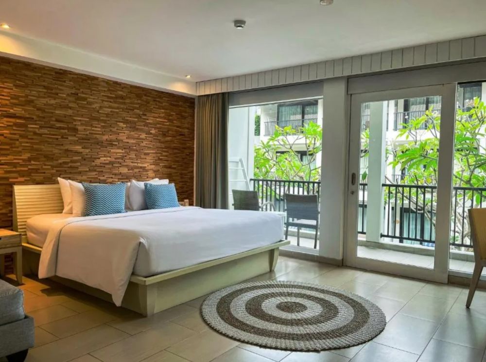 Deluxe Room, Away Bali Legian Camakila Resort 4*