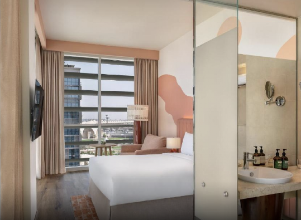 1 Queen 2 Twin Premium Family Suite Plaza View, Yas Plaza Circuit (ex. Centro Yas Island Rotana) 3*