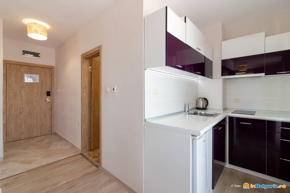 1 BEDROOM APARTMENT, Avenue Deluxe 4*