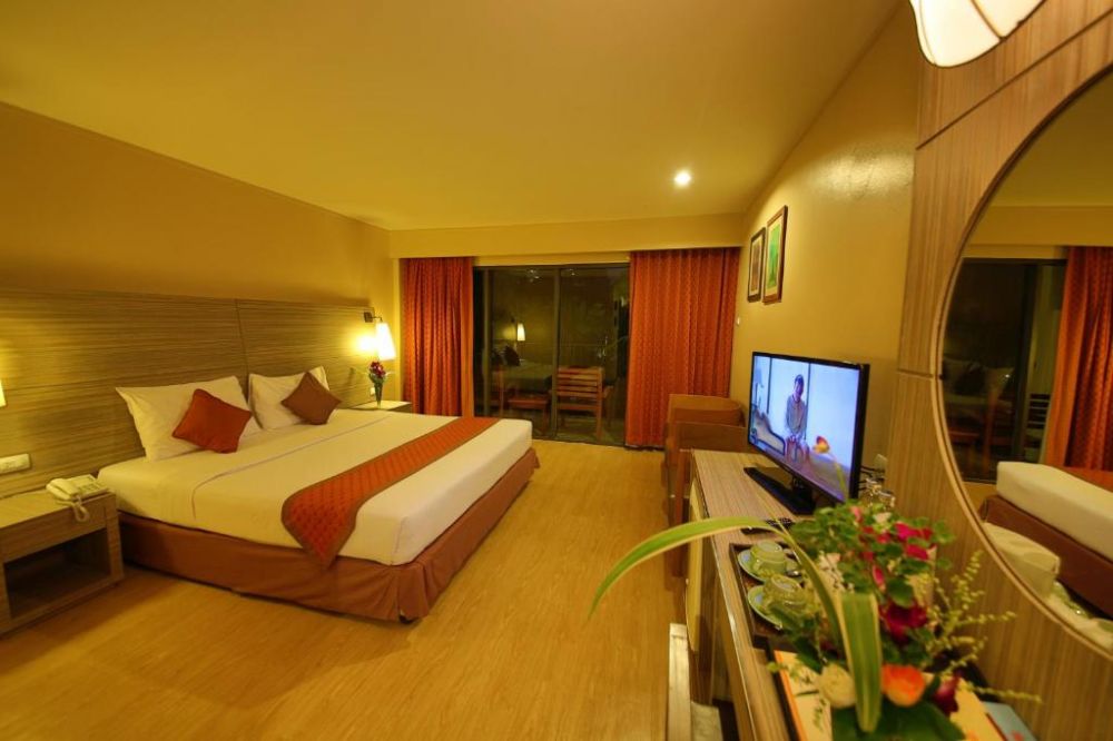 Superior GV/PV, The Green Park Resort 3*