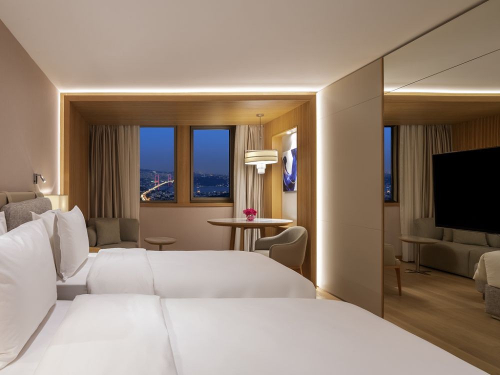 Deluxe Bosphorus View, Movenpick Hotel Istanbul Bosphorus 5*