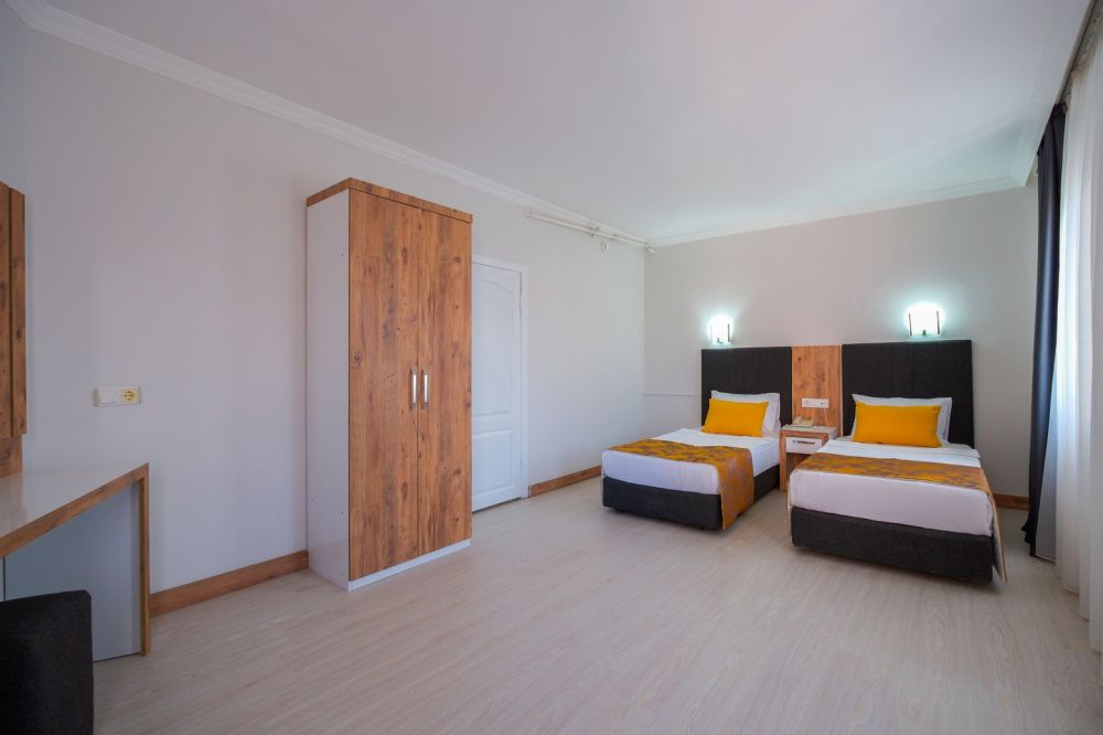 Family room, Clover Magic Garden Beach (ex. Mediterranean Breeze) 4*