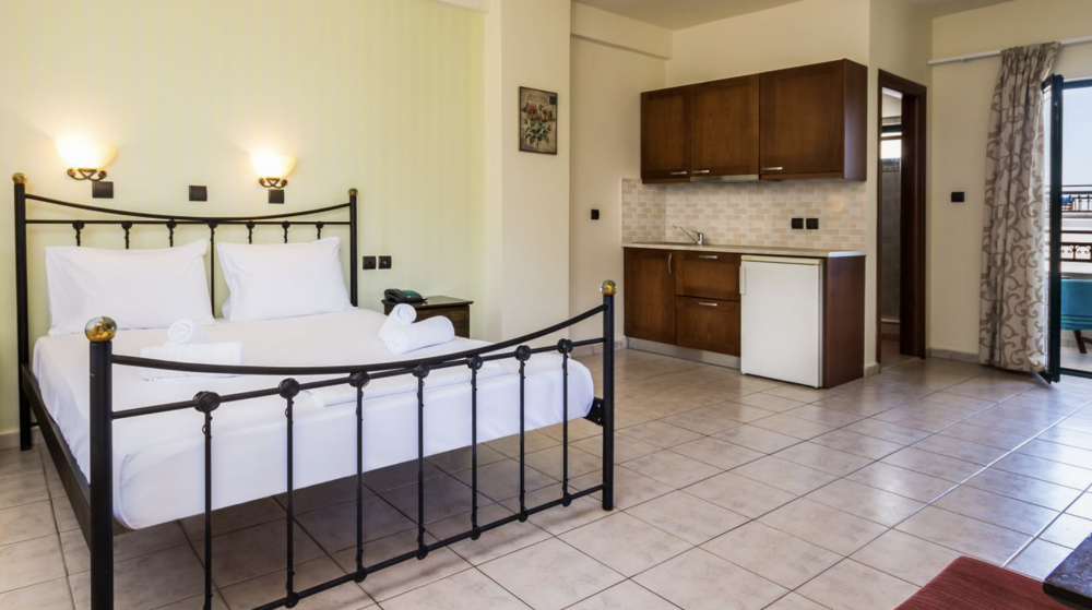 STUDIO, Dias Hotel & Apartments 4*