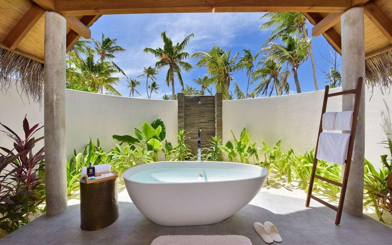 Beach Villa Sunrise, Fushifaru Maldives 5*